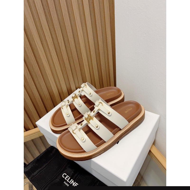 Ce**e slippers